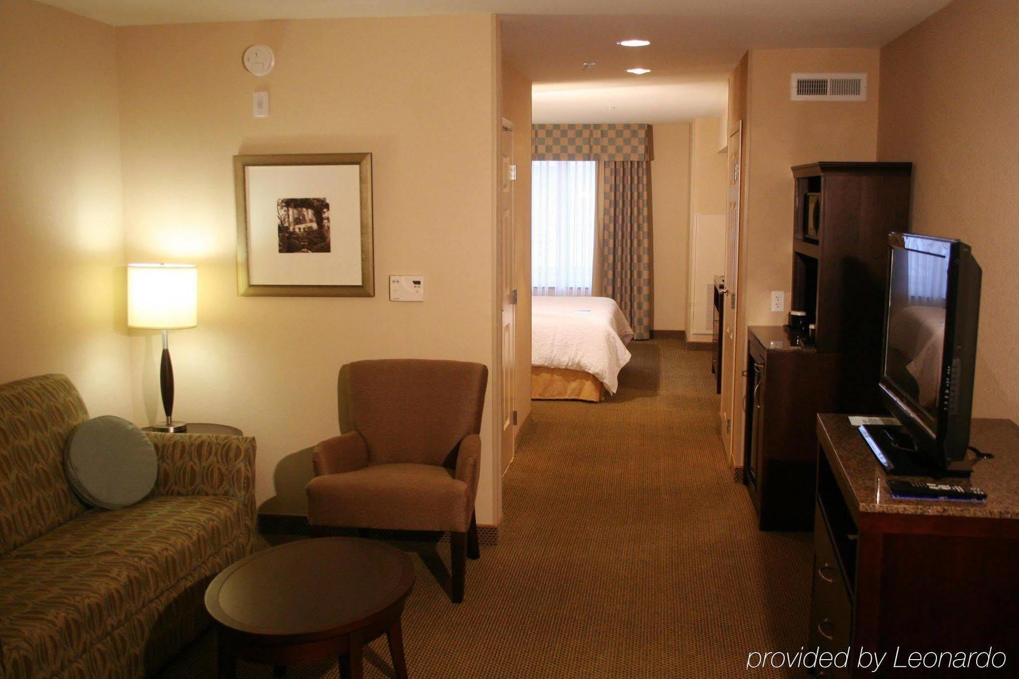 Hilton Garden Inn Ames Rum bild